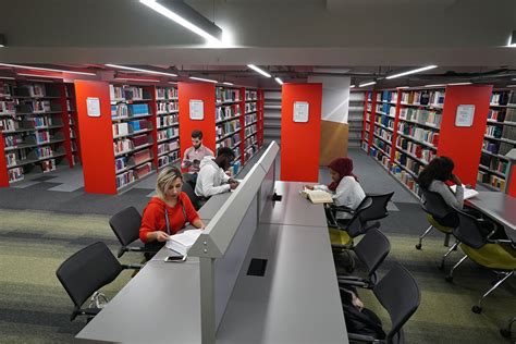 Altınbaş kütüphane